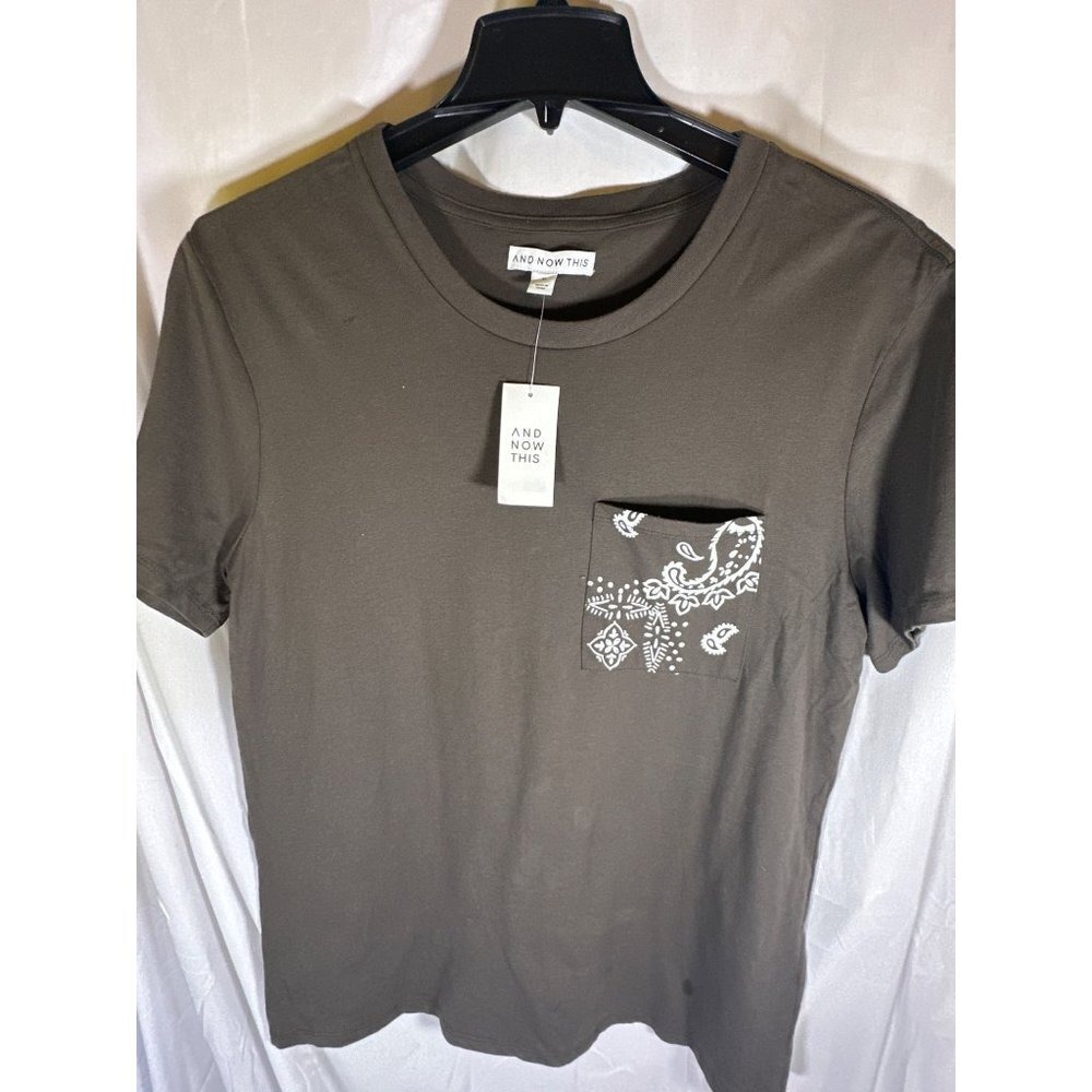 And Now This Olive Green T-Shirt Bandana Pocket Crew Neck,‎ Olive, Size S, NWT